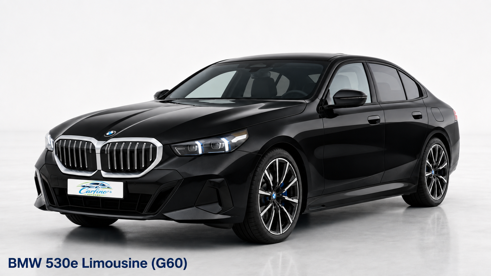 BMW 530e Limousine in Black Sapphire Metallic – Frontansicht mit Carfino-Kennzeichen und Modellbezeichnung